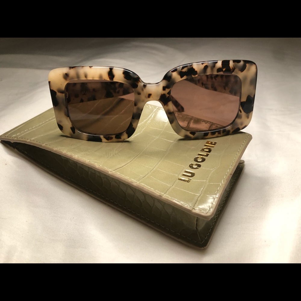 Lu Goldie oversized light tortoise sunglasses